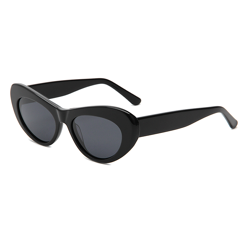 SUNGLASSES | NELLY